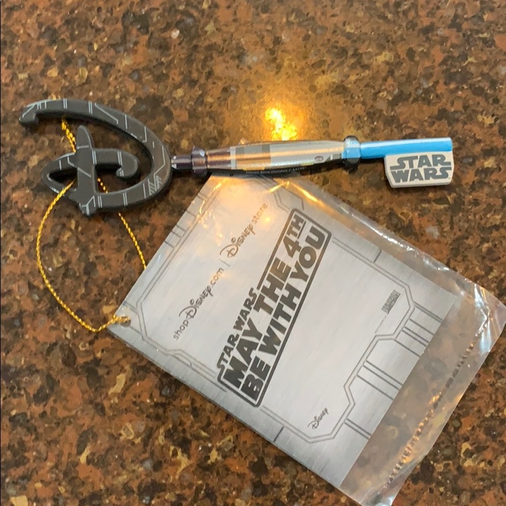 Disney Star Wars Key May The 4th Be With You NWT